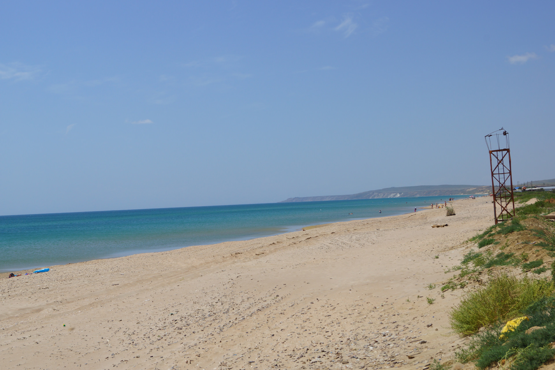 пляж в тамани