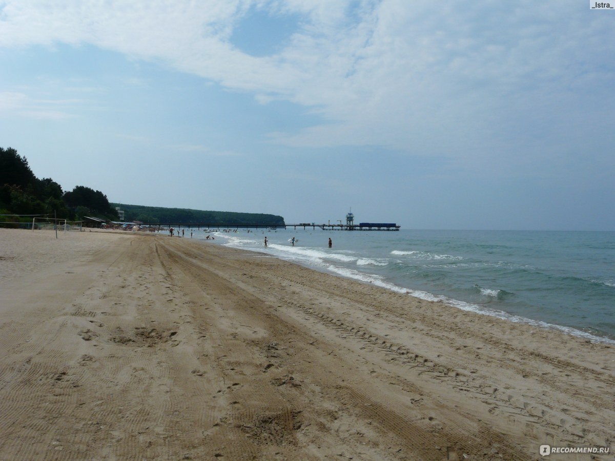 пляж песчаное дно геленджик