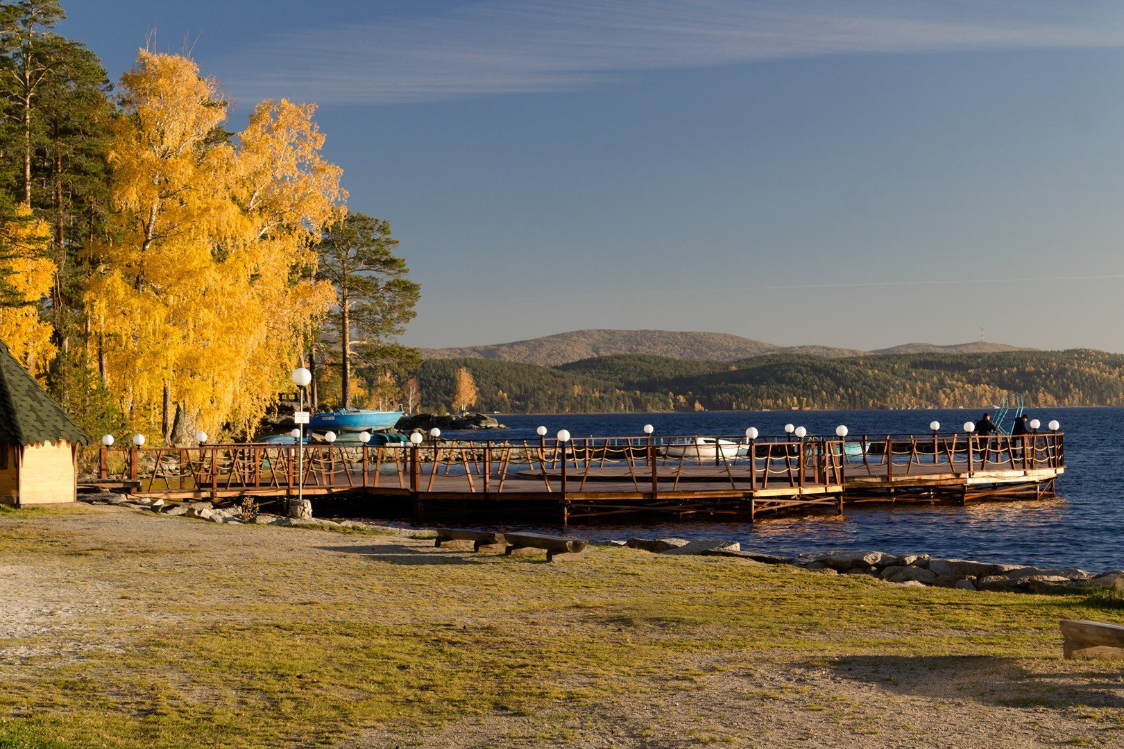 Озеро Тургояк осень