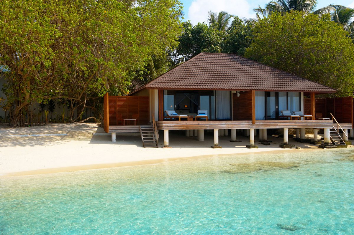 Lily Beach Resort Spa 5 Мальдивы