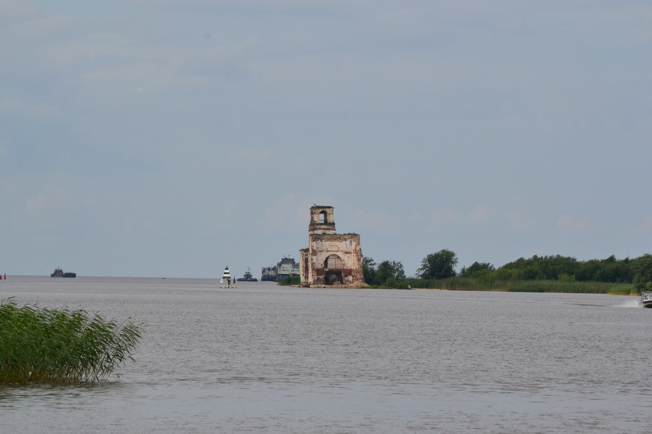 Затопленный храм в Пучеже