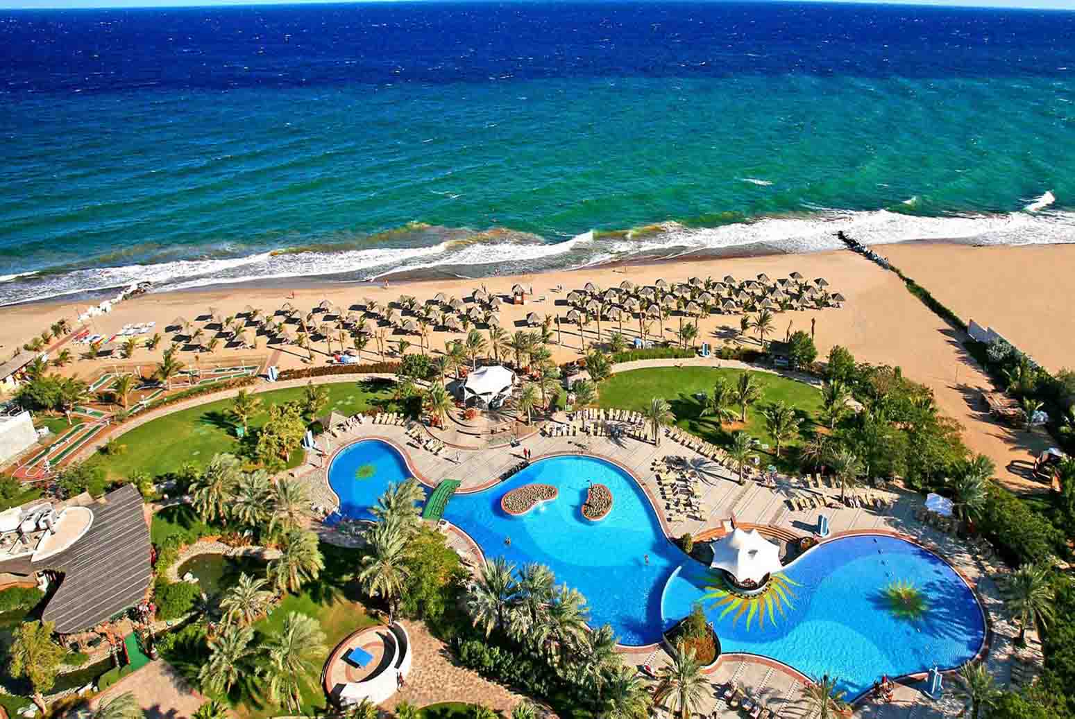 Le Meridien al Aqah Beach Resort 5