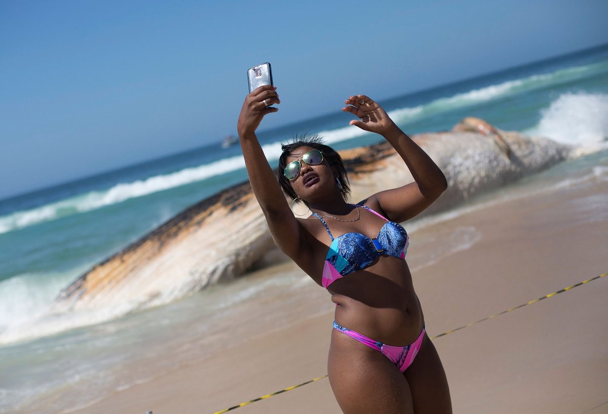 Дикий пляж девушки дикий бразилия фото