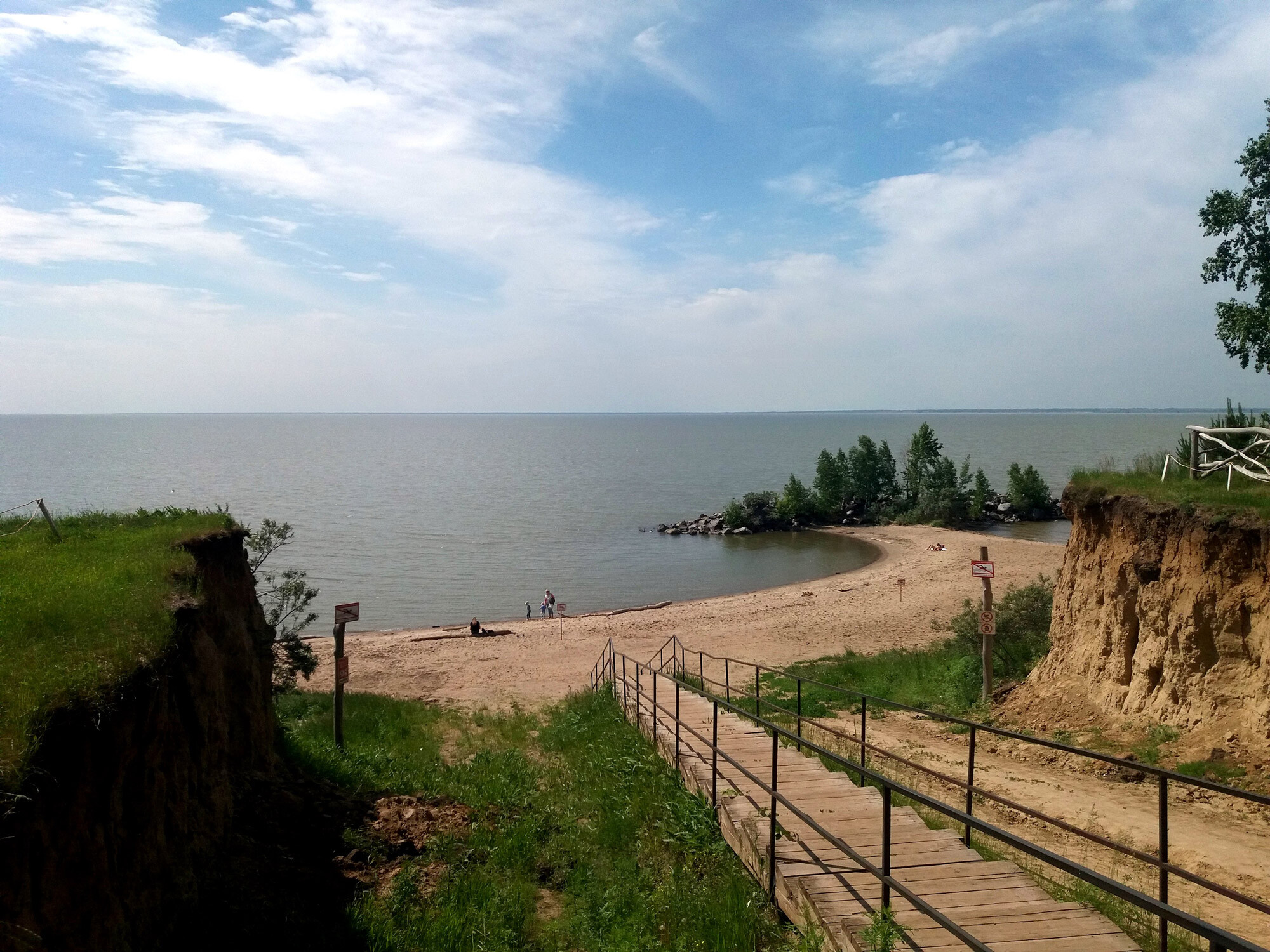 Пляж на камнях Бердск