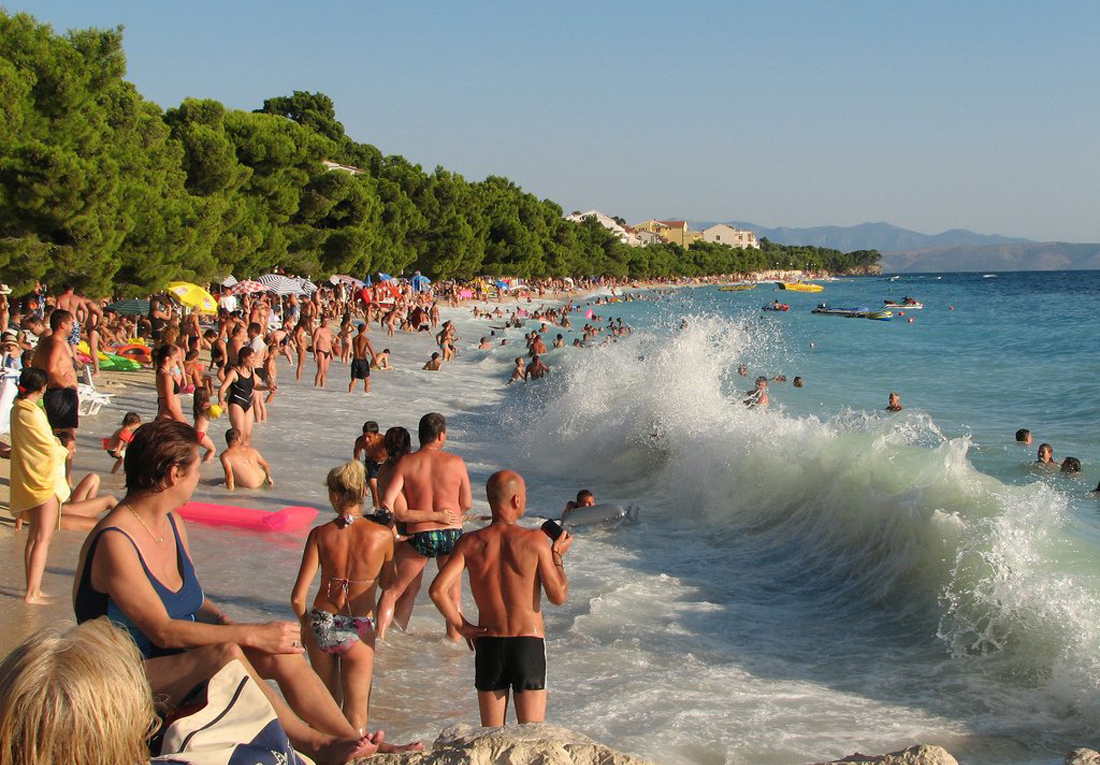На пляже хорватии
