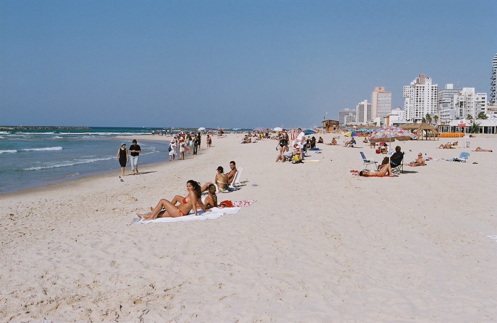 на пляже израиля