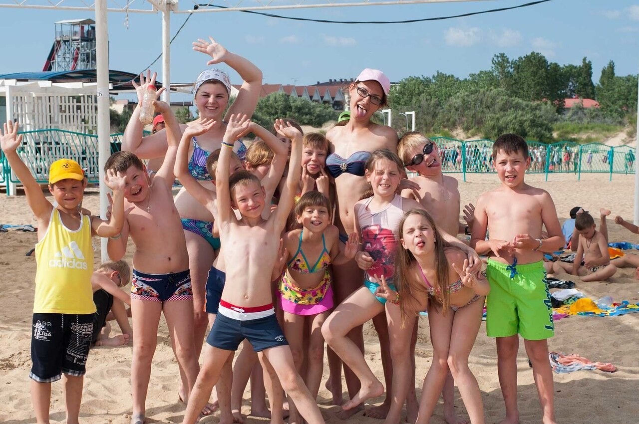 Детский лагерь пляж