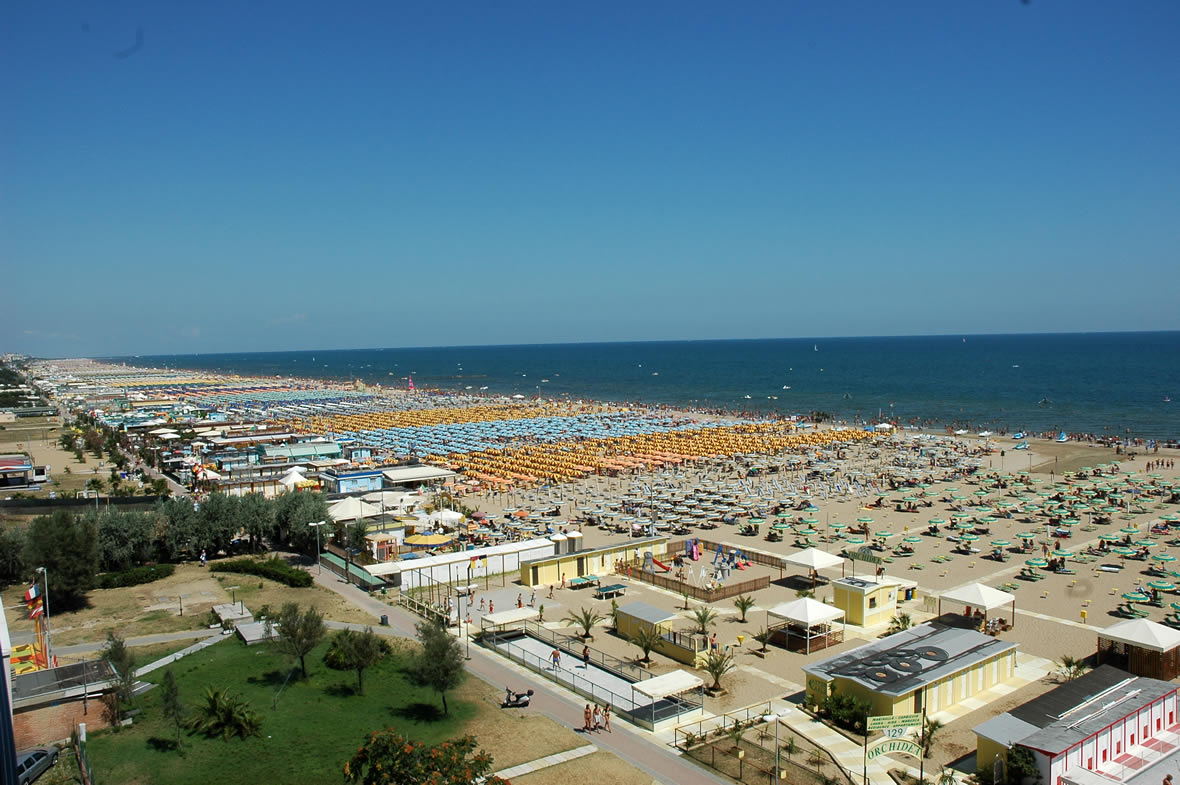 Римини Марина Чентро пляж
