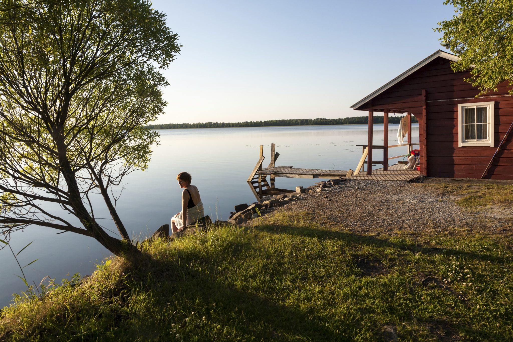 Домик на двоих на озере. Озеро Оулуярви Финляндия. Финляндия турбаза река лес. Дом Сайма Финляндия. Озеро тархалампи Финляндия.