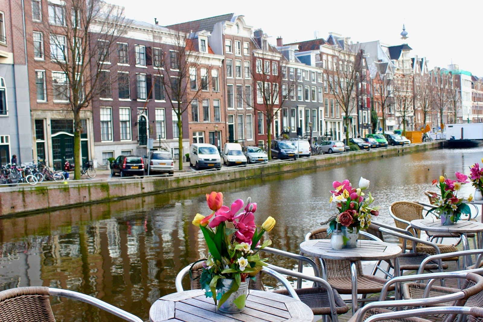 Виссельбанк в Амстердаме
