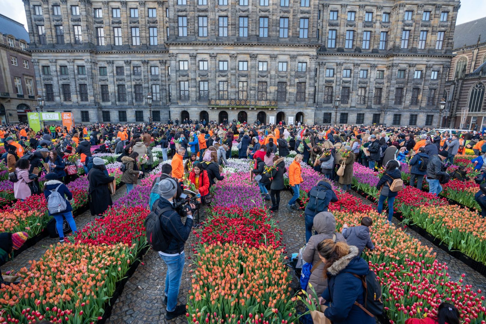 Кёкенхоф Нидерланды парад цветов