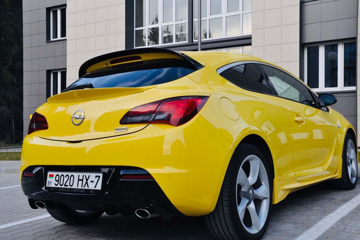 Opel Astra j GTC