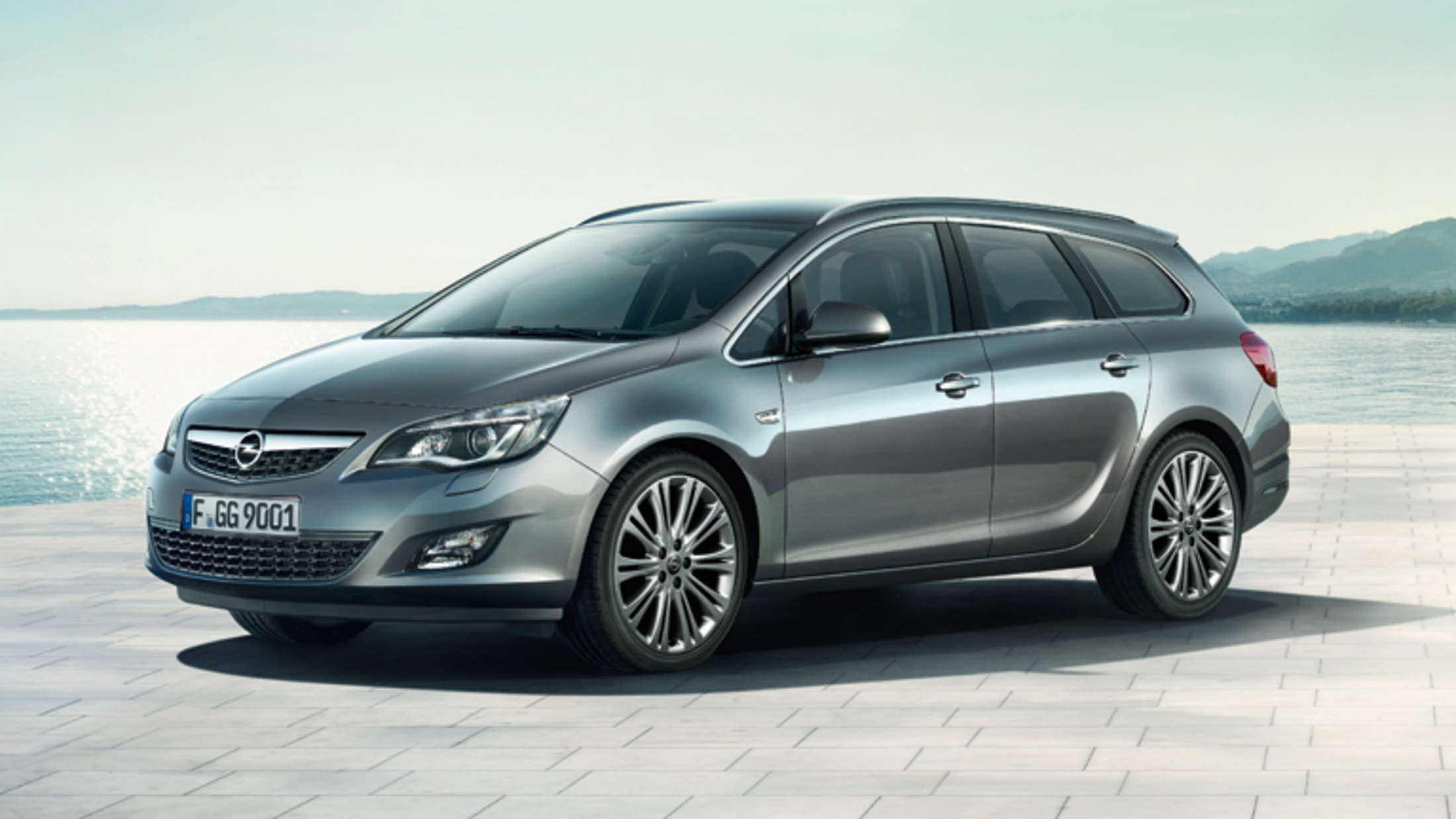 Опель универсал характеристика. Opel Astra 4 универсал. Opel Astra 2012 универсал 1.4 Turbo.