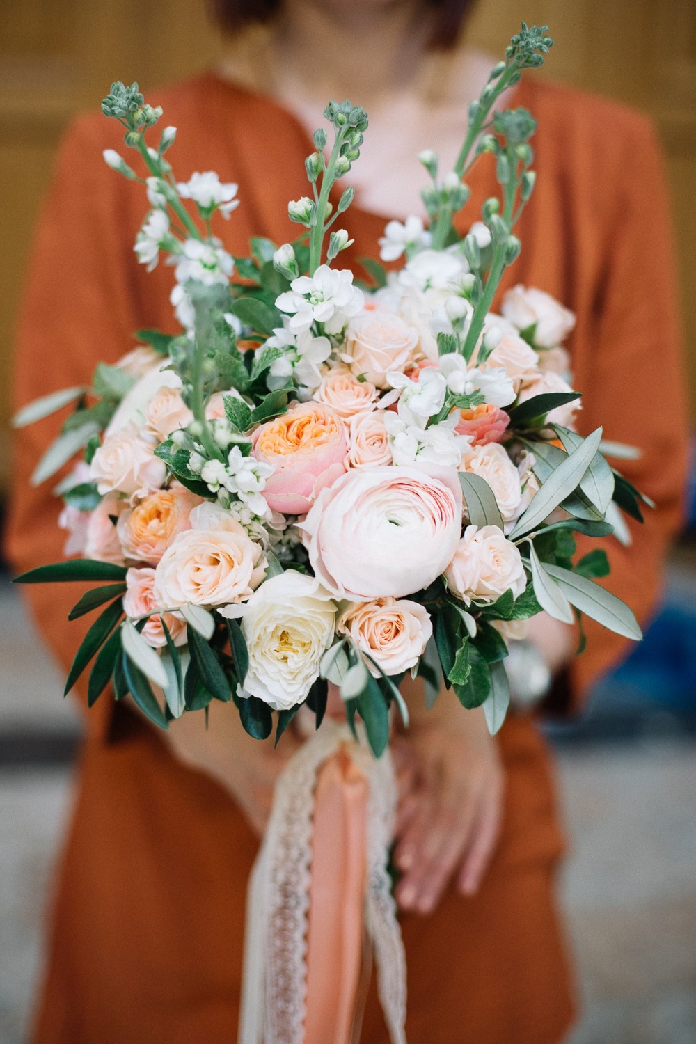 Букет невесты персикового цвета