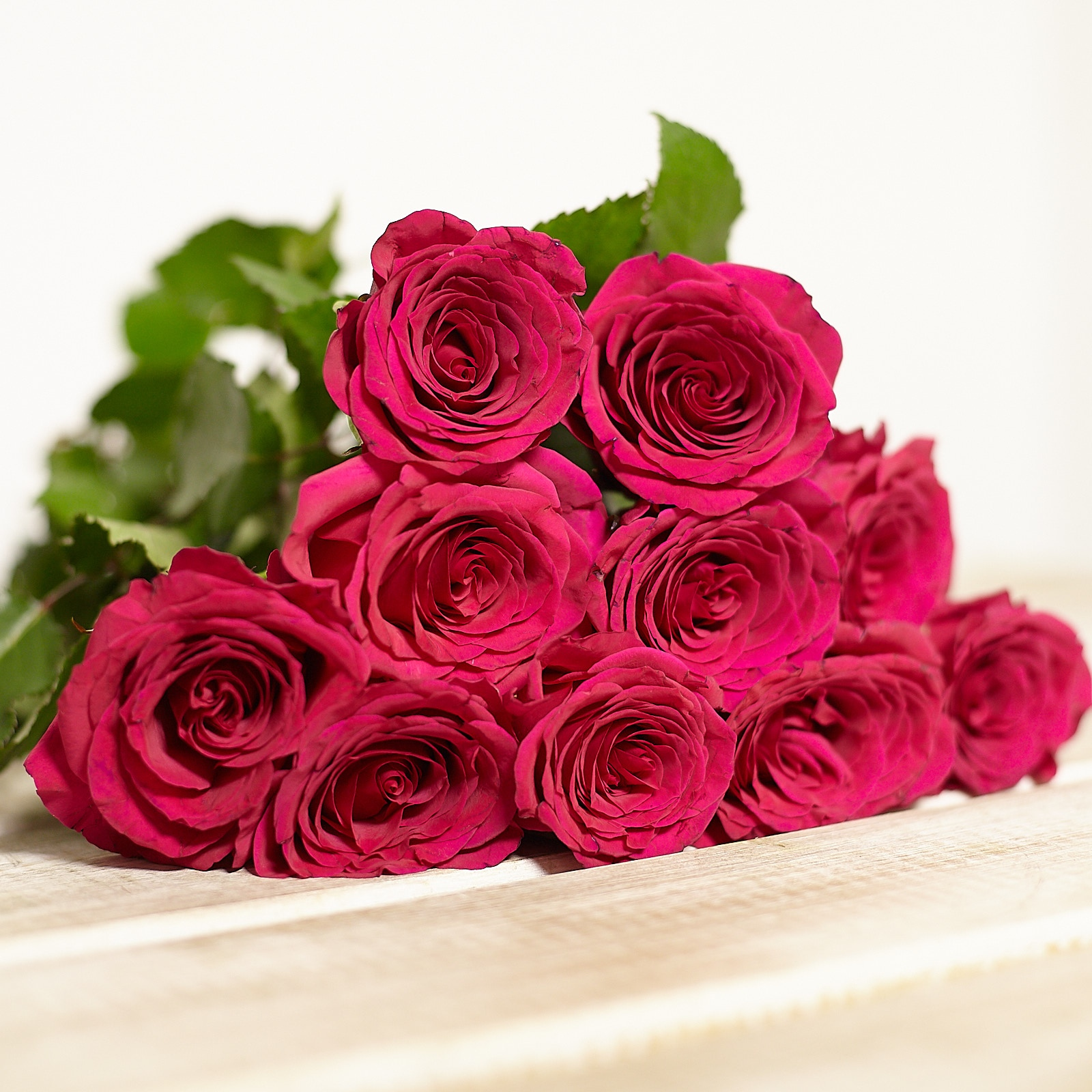 Купите розы 23. 23 Розы букет. 23 Розы розовые. Живые цветы. Розы 23 штуки.