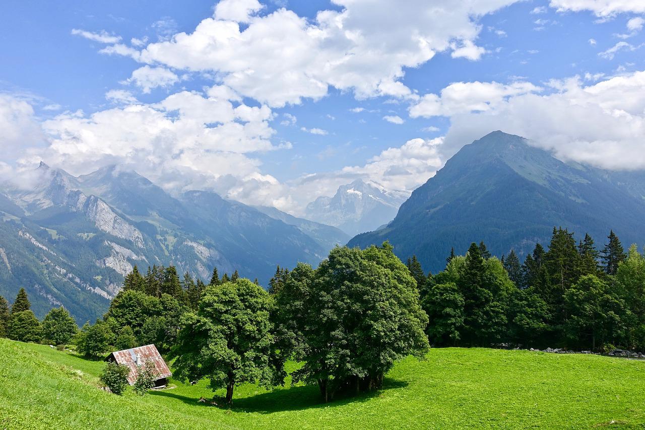 Альпийские пейзажи в Швейцарии