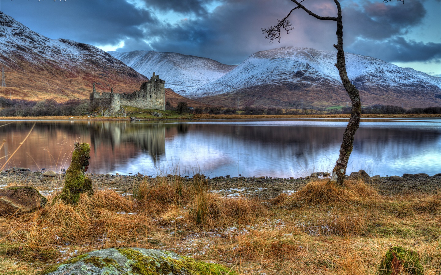 Scotland nature reserves. Замок Килхурн, Шотландия. Шотландия ландшафт. Лох ломонд озеро Шотландия. Шотландия природа горы.