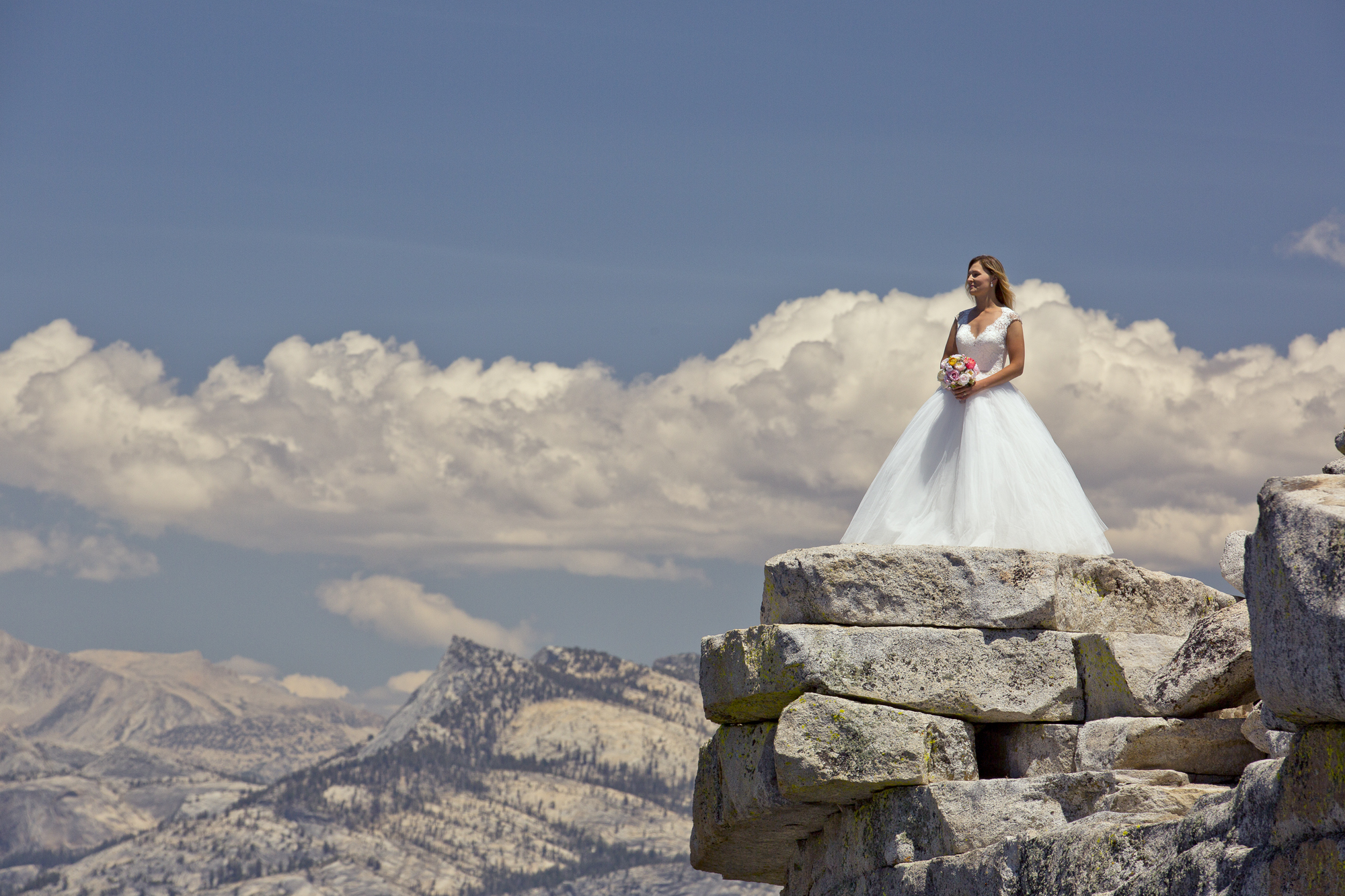 невесты в горах