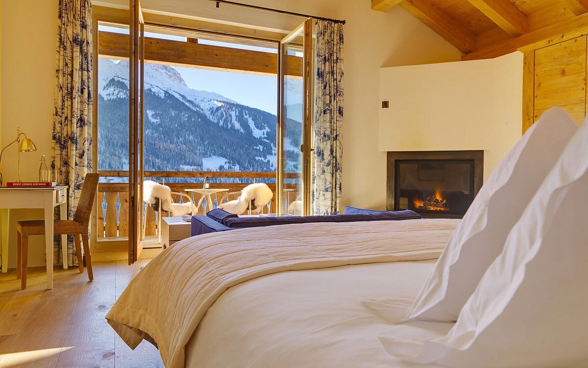 Спальня с видом на Альпы