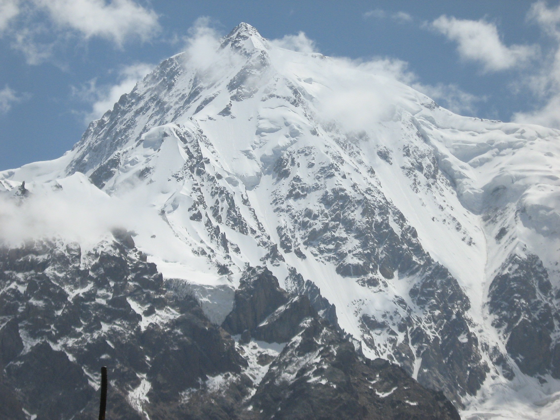 Гора Нангапарбат и Гималаи