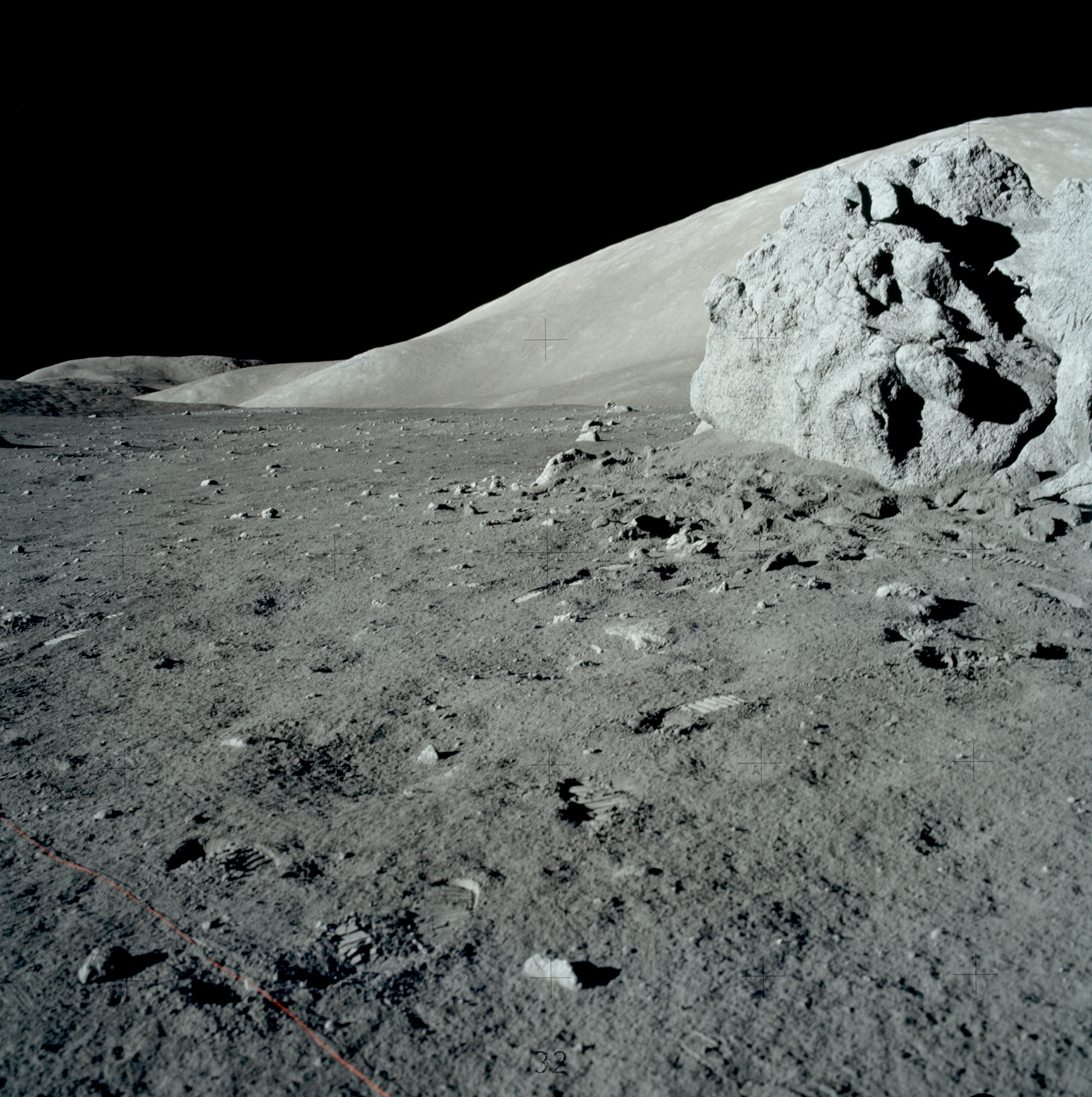 На луне есть деревья. Поверхность Луны. Лунная поверхность. Снимки поверхности Луны. Лунный ландшафт.