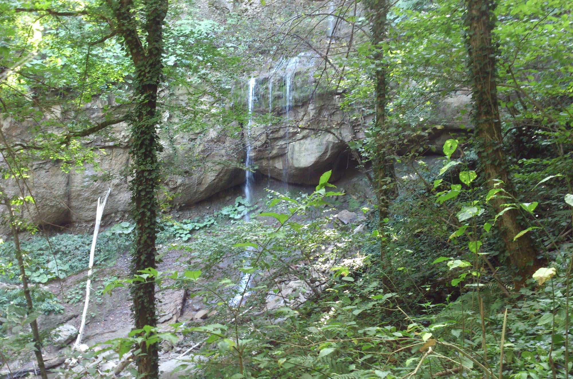 Водопад Хадажки