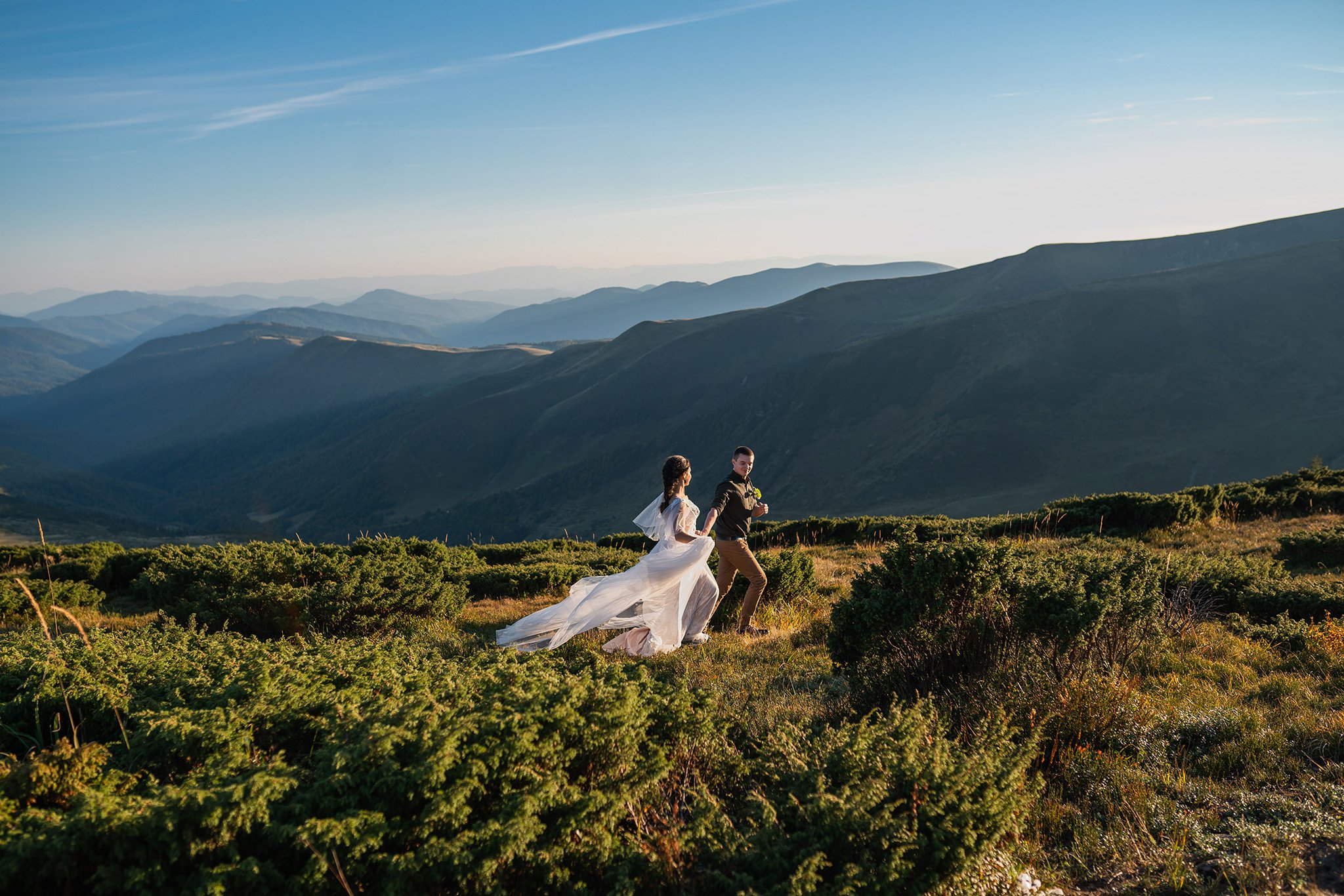 Свадебная осенняя фотосессия в горах