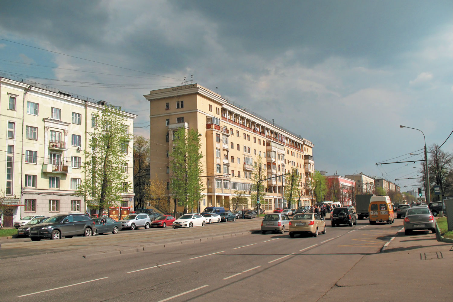 Улица Соколиная гора Москва