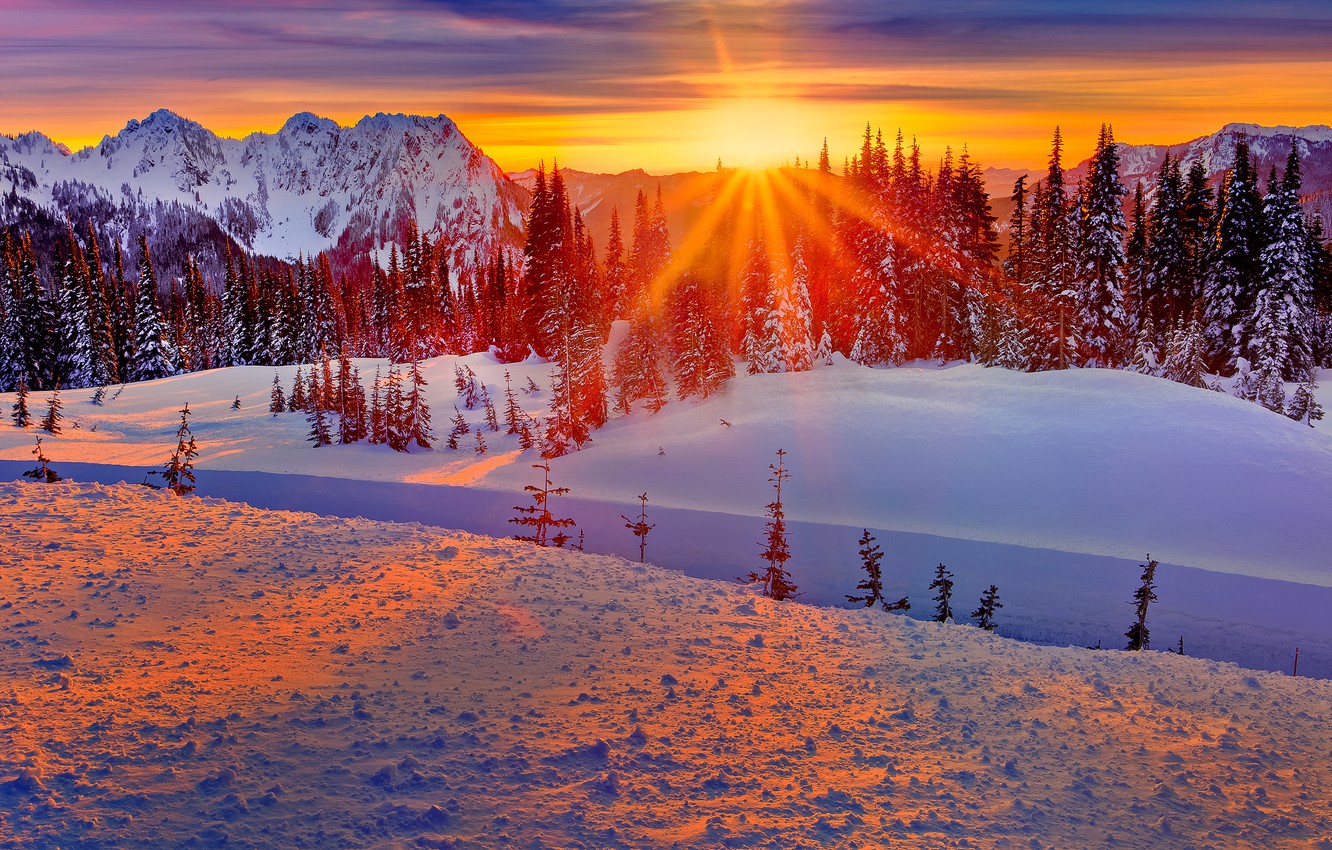 Горы снег солнце