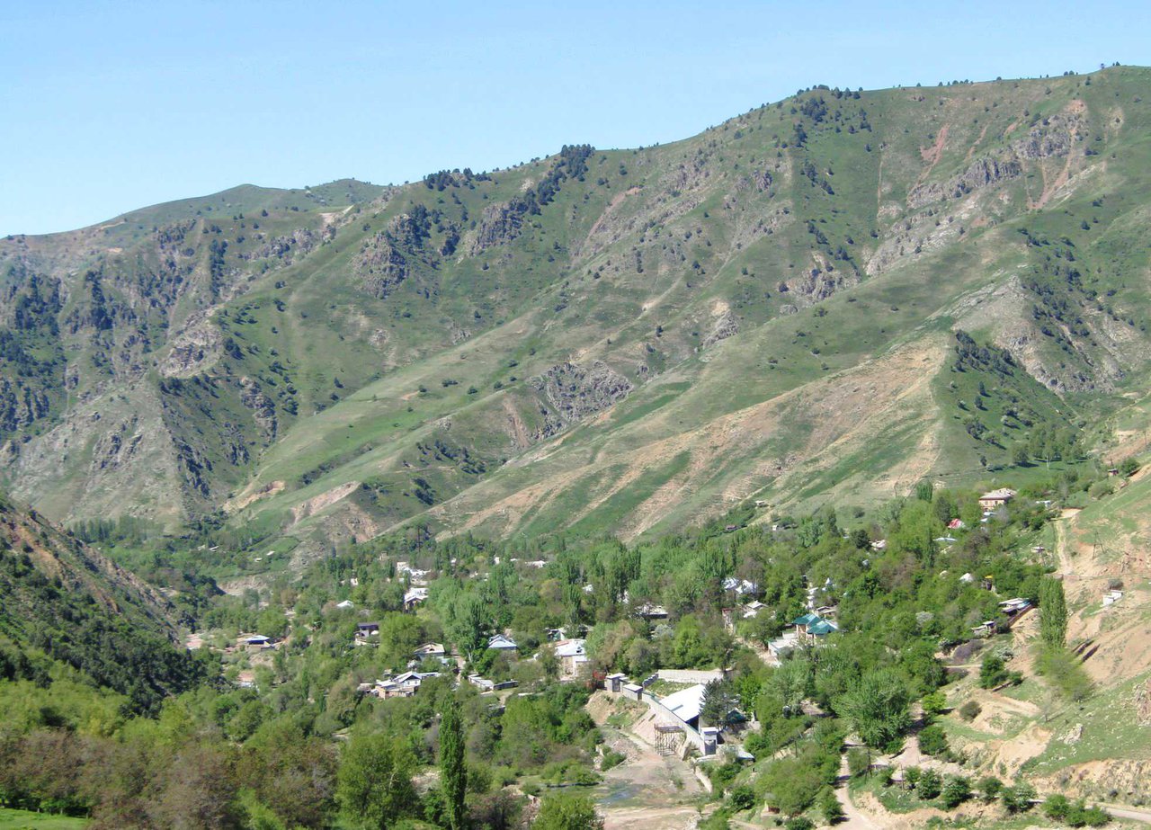 Янгиабад горы