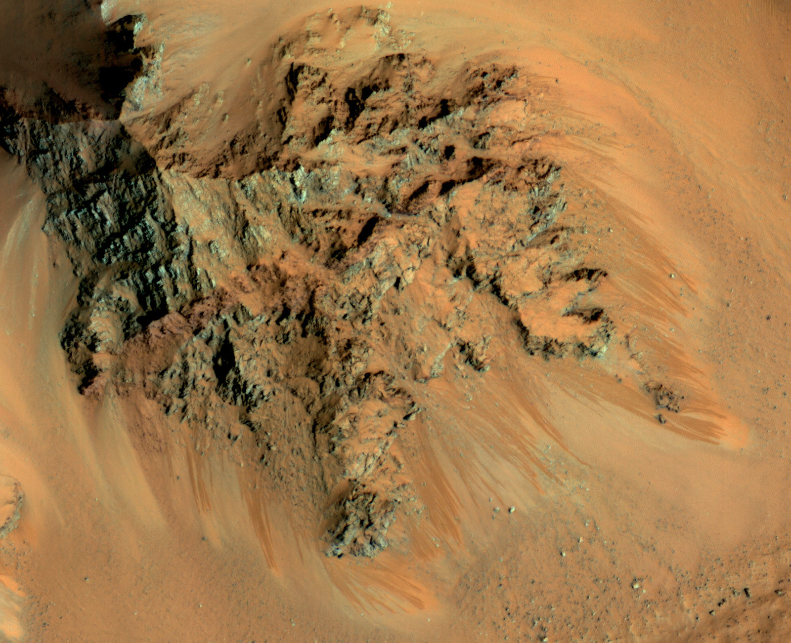 Гора павлина на Марсе