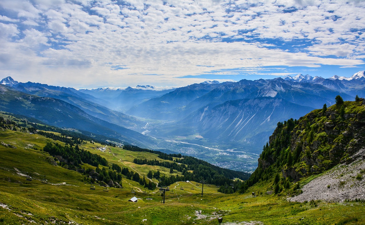 Вале Швейцария холмы