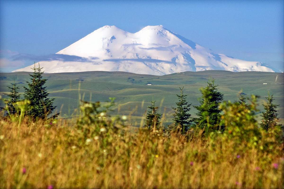 Большие горы в россии