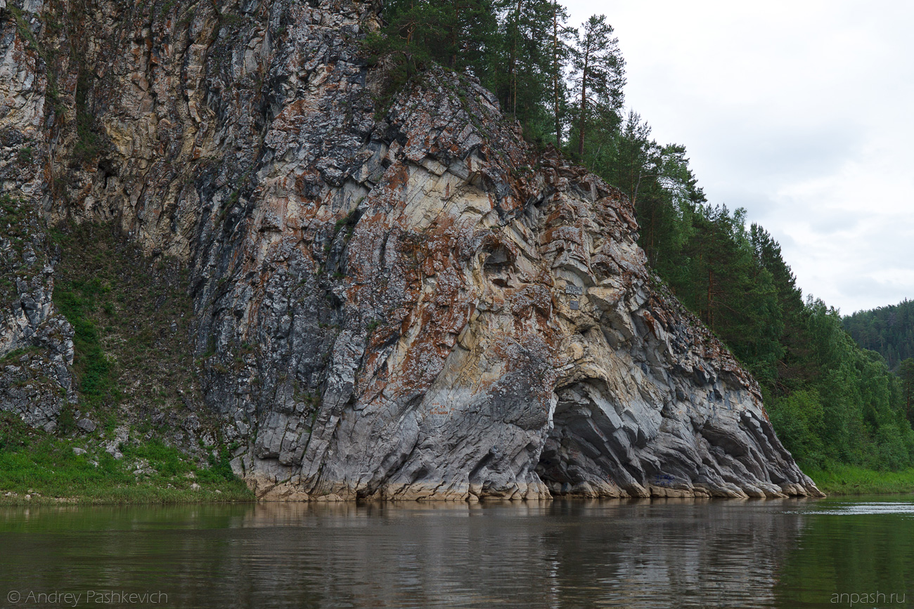 Скалы на реке Чусовой