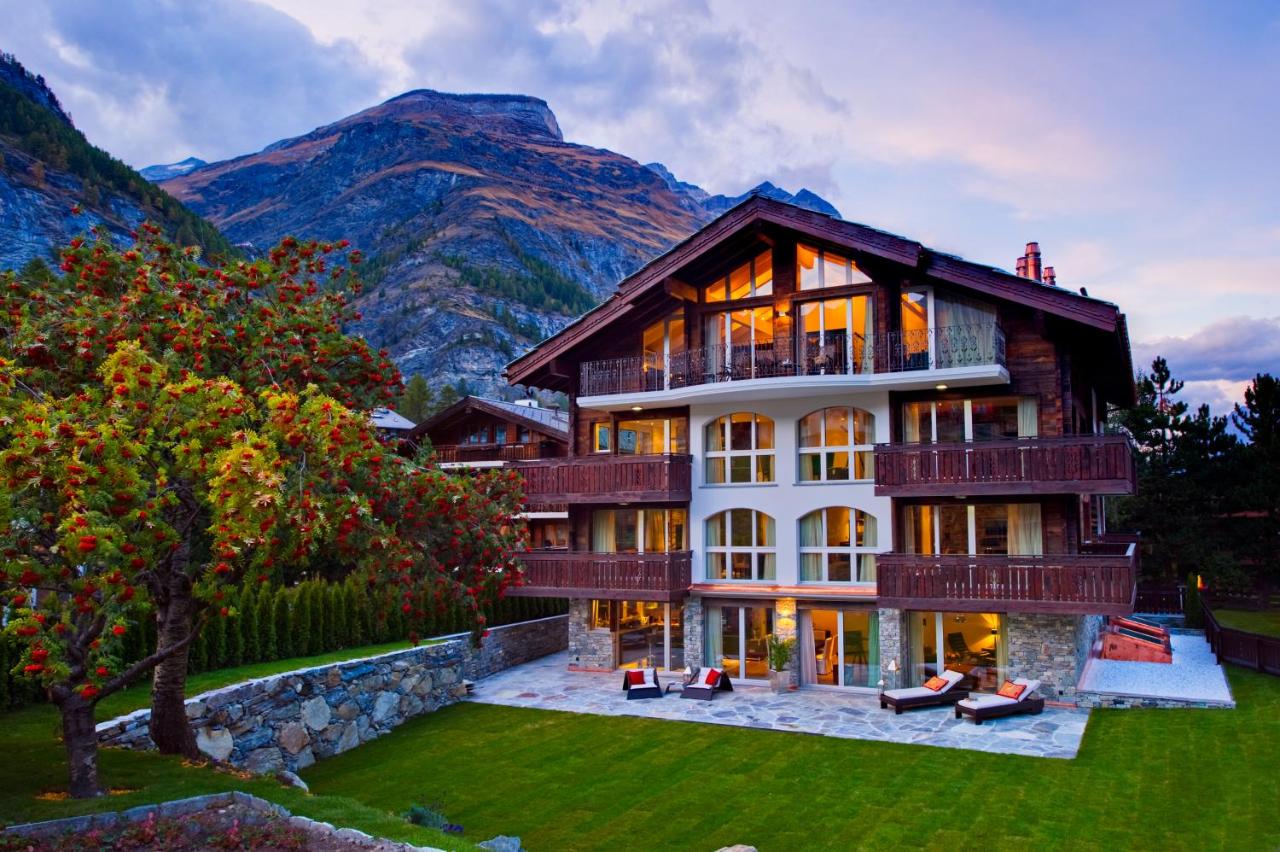 Отель в горах Швейцарии