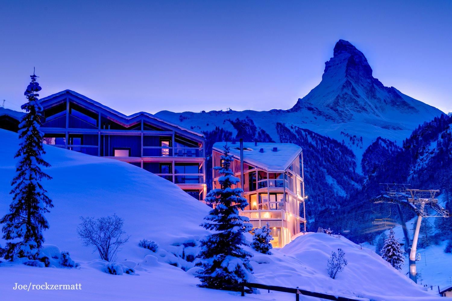 Отель в Альпах в горах