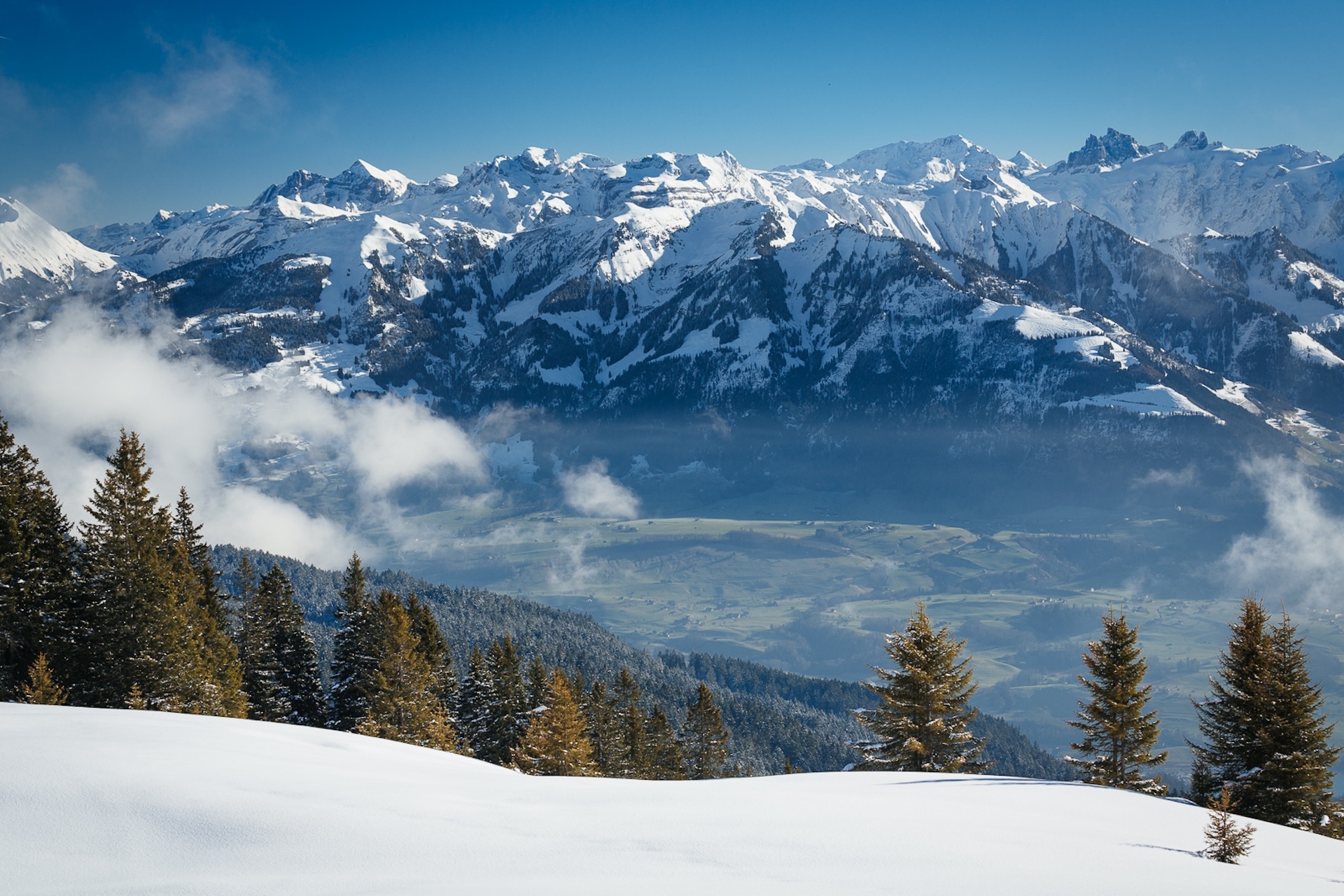 Швейцария Альпы с высоты