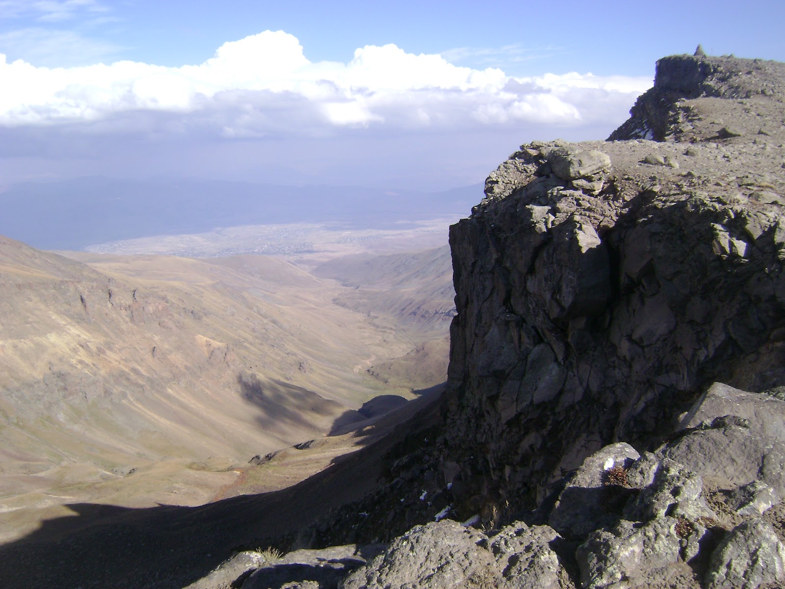 Гора Арагац вершина