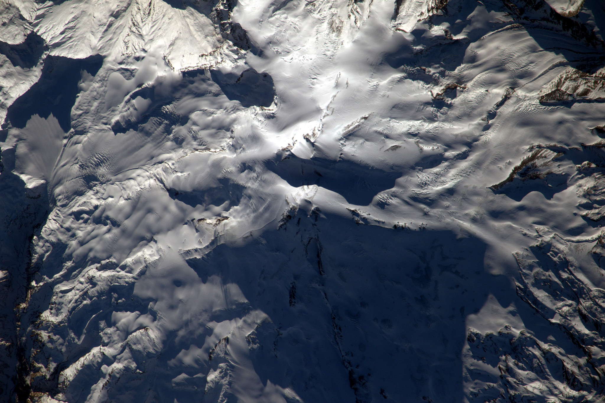 Кавказский хребет фото из космоса