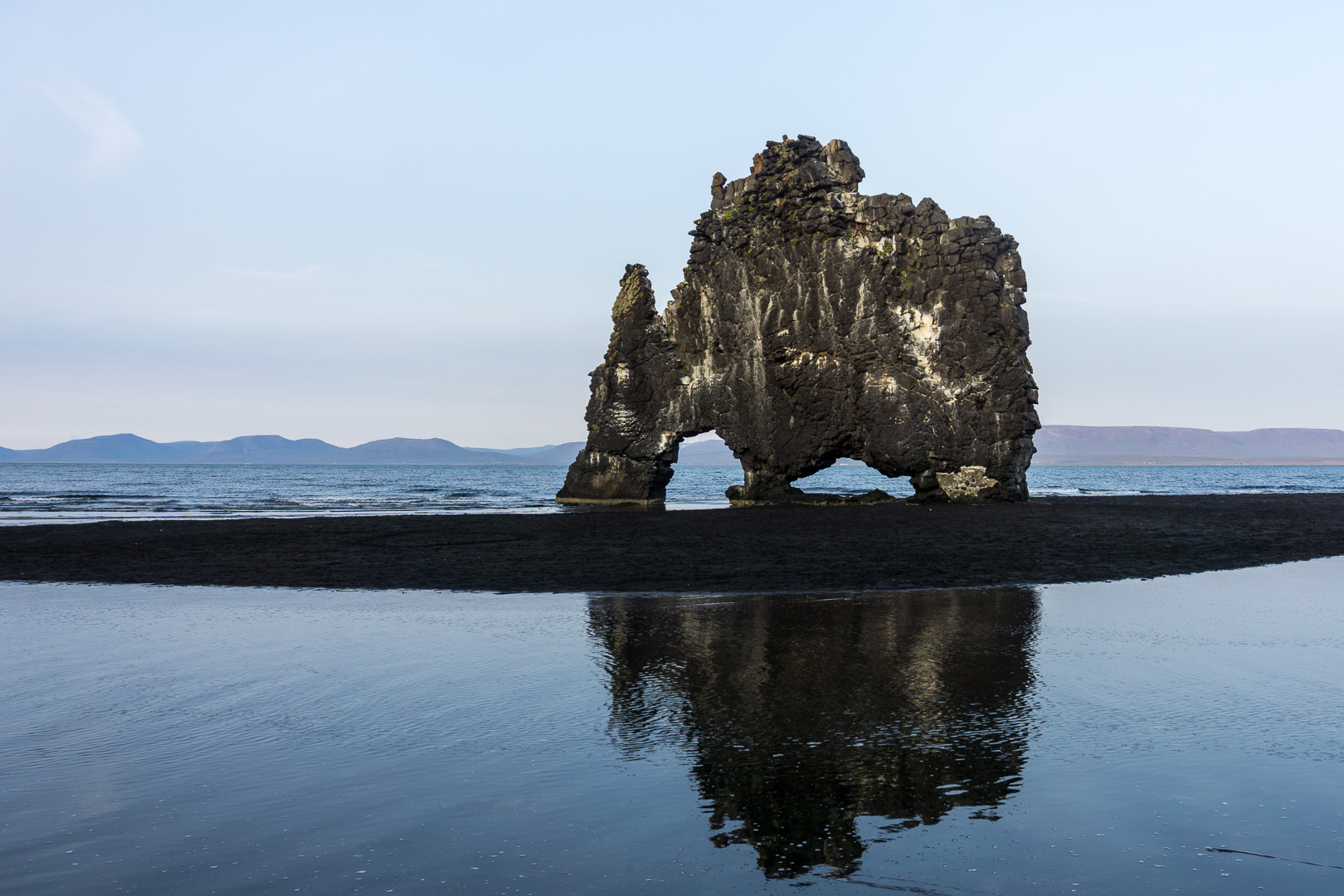 Скала Хеймаэй Исландия