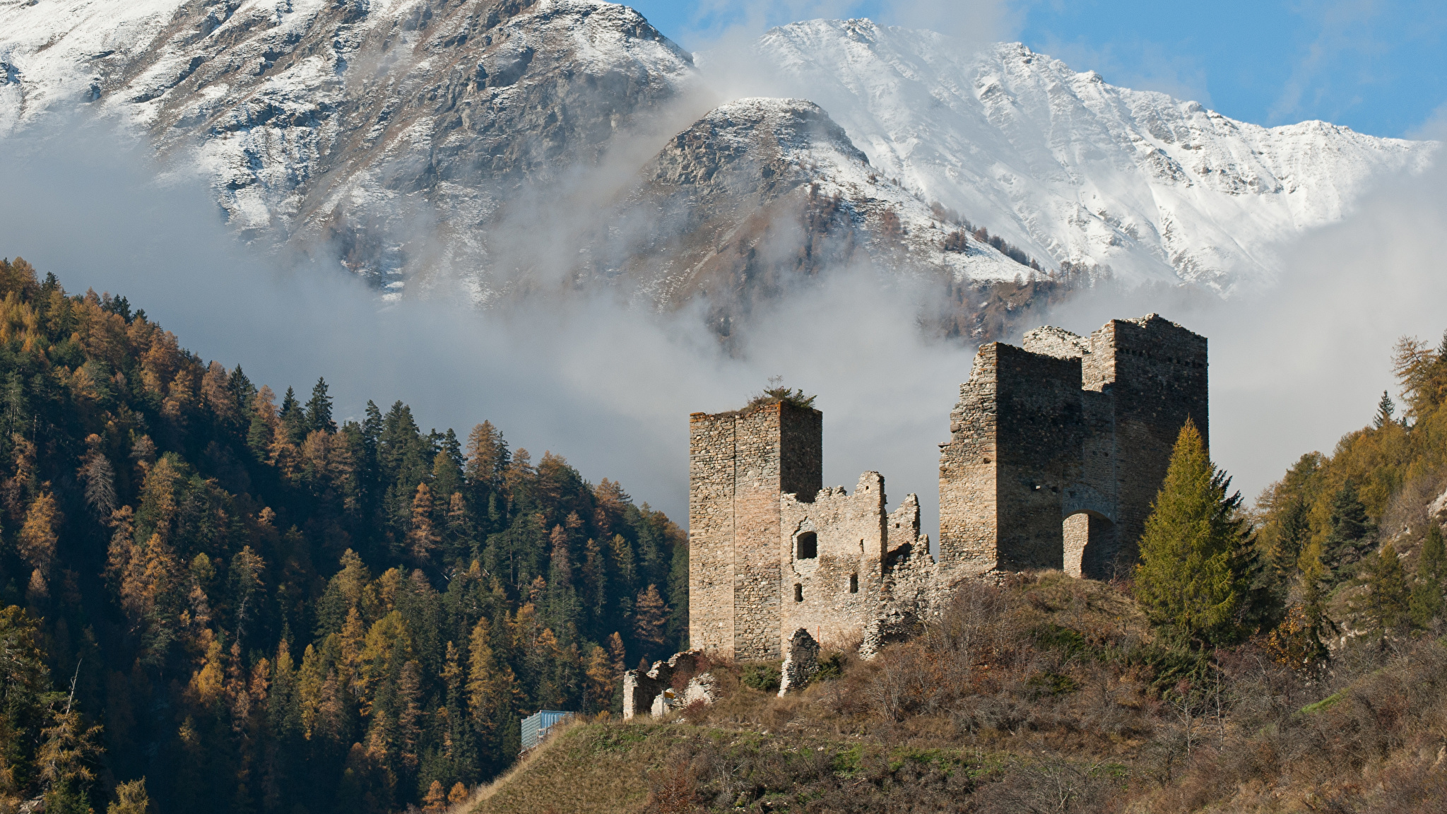 Замок чанюф Швейцария