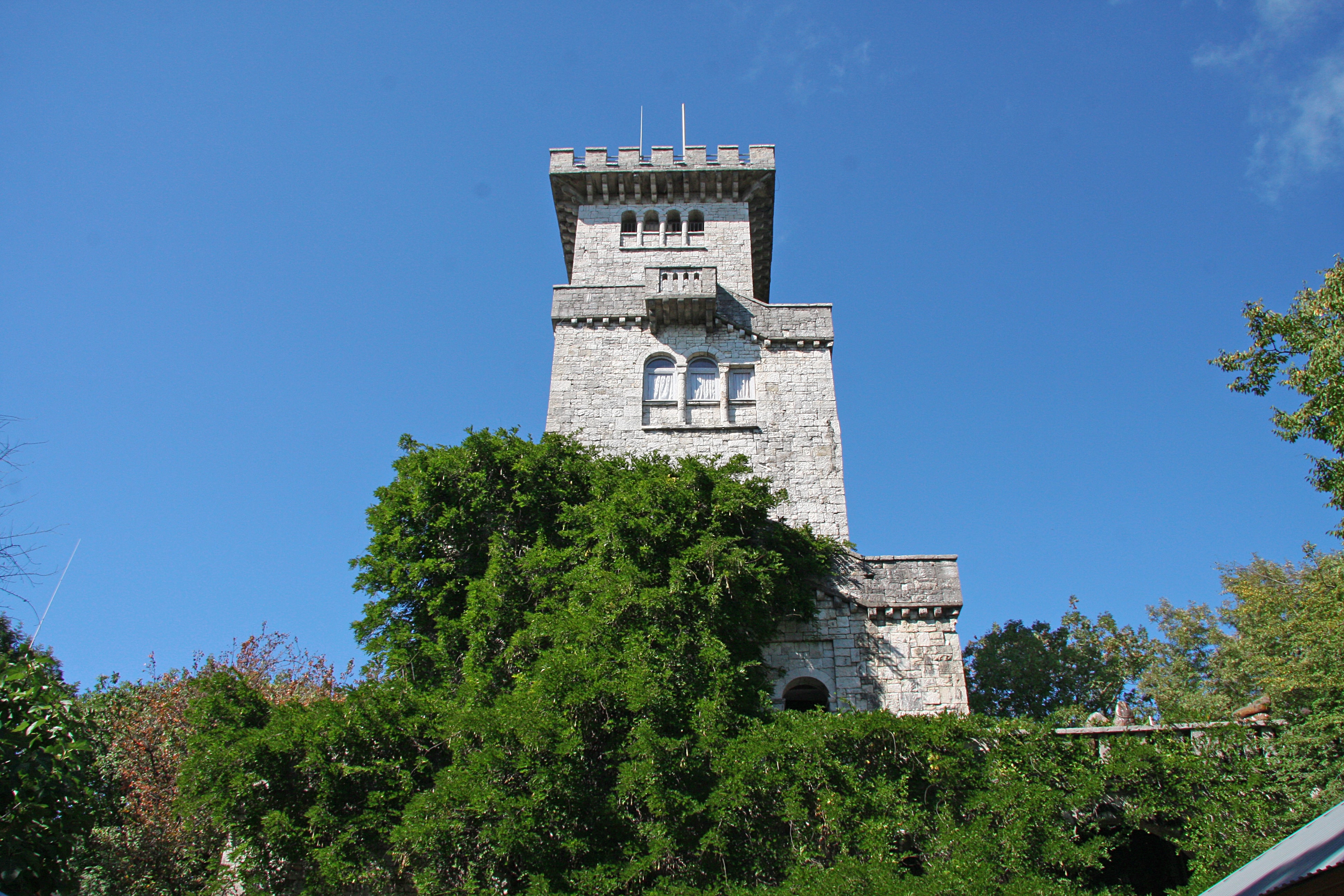 Башня Ахун в Сочи
