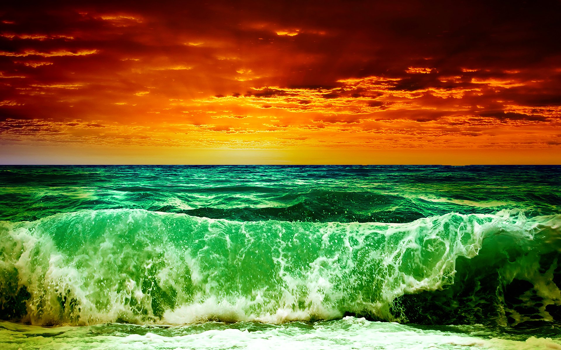 Красивые волны моря