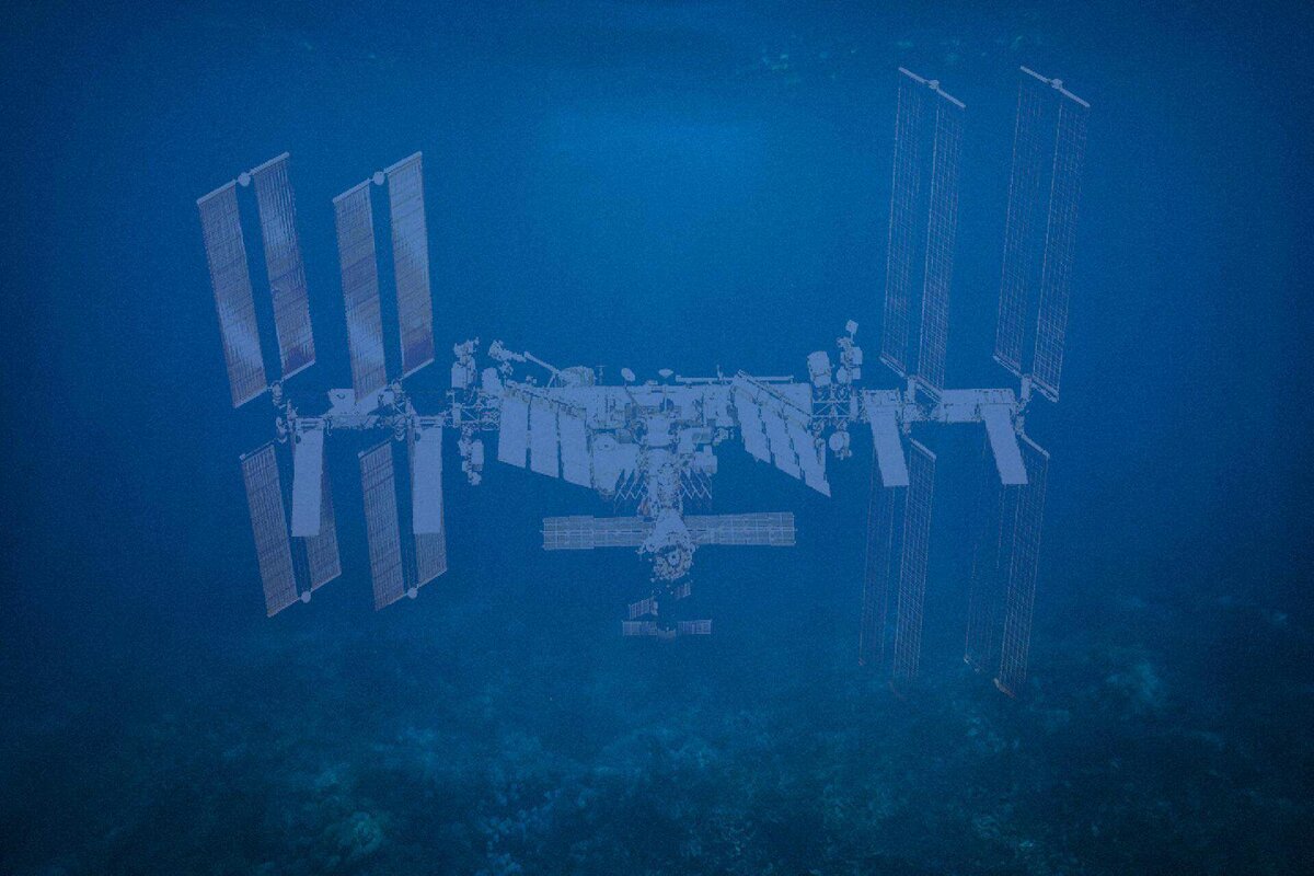 Затопленная космическая станция в тихом океане