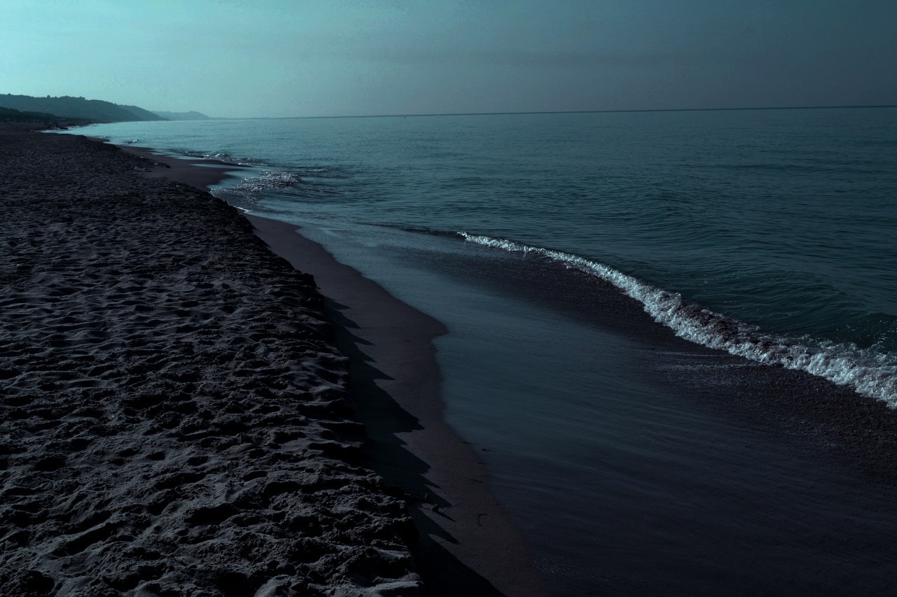 санторини пляж черный песок