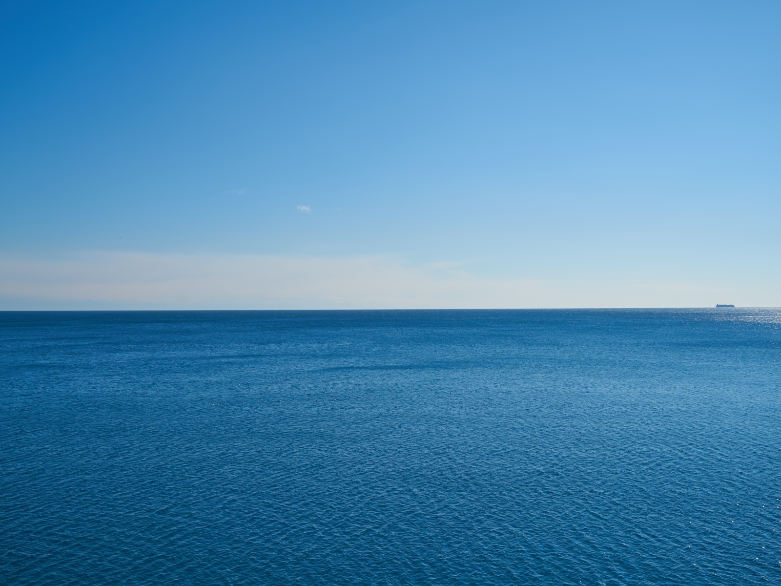 Blue coast. Лиман море. Спокойный океан. Спокойное море. Морская вода.