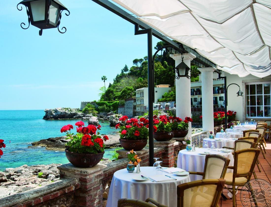 ресторан с видом на море