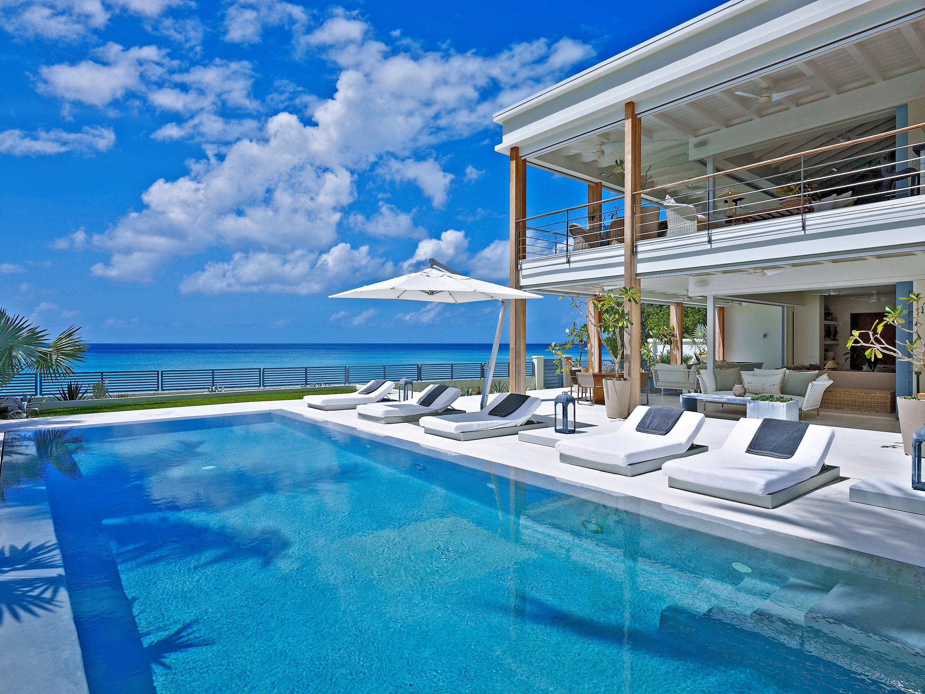 Красивые отели на море. Карибы роскошная вилла. Вилла с бассейном. Дом на берегу моря. Шикарный дом у моря.