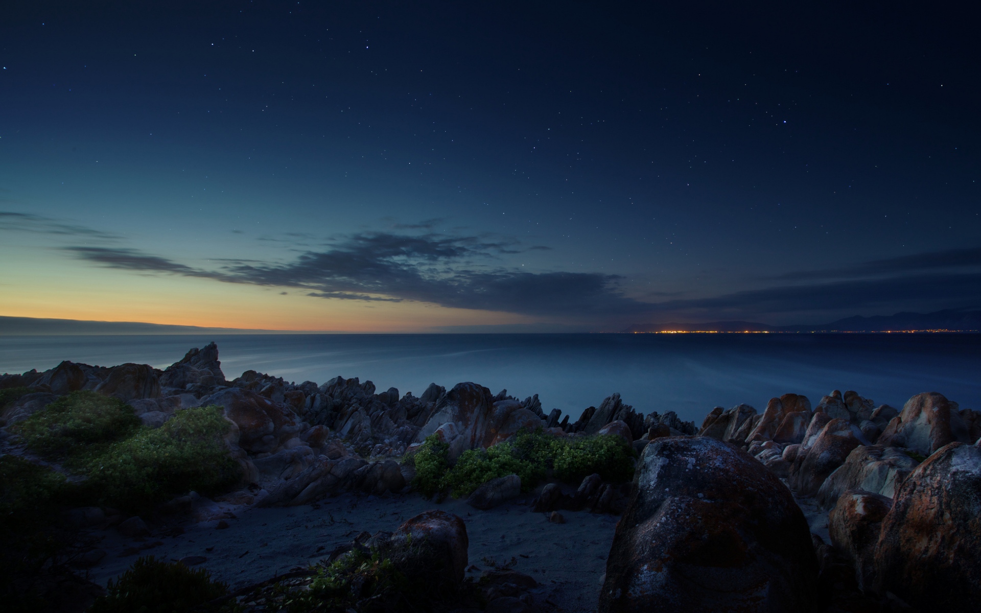ночной пейзаж на море