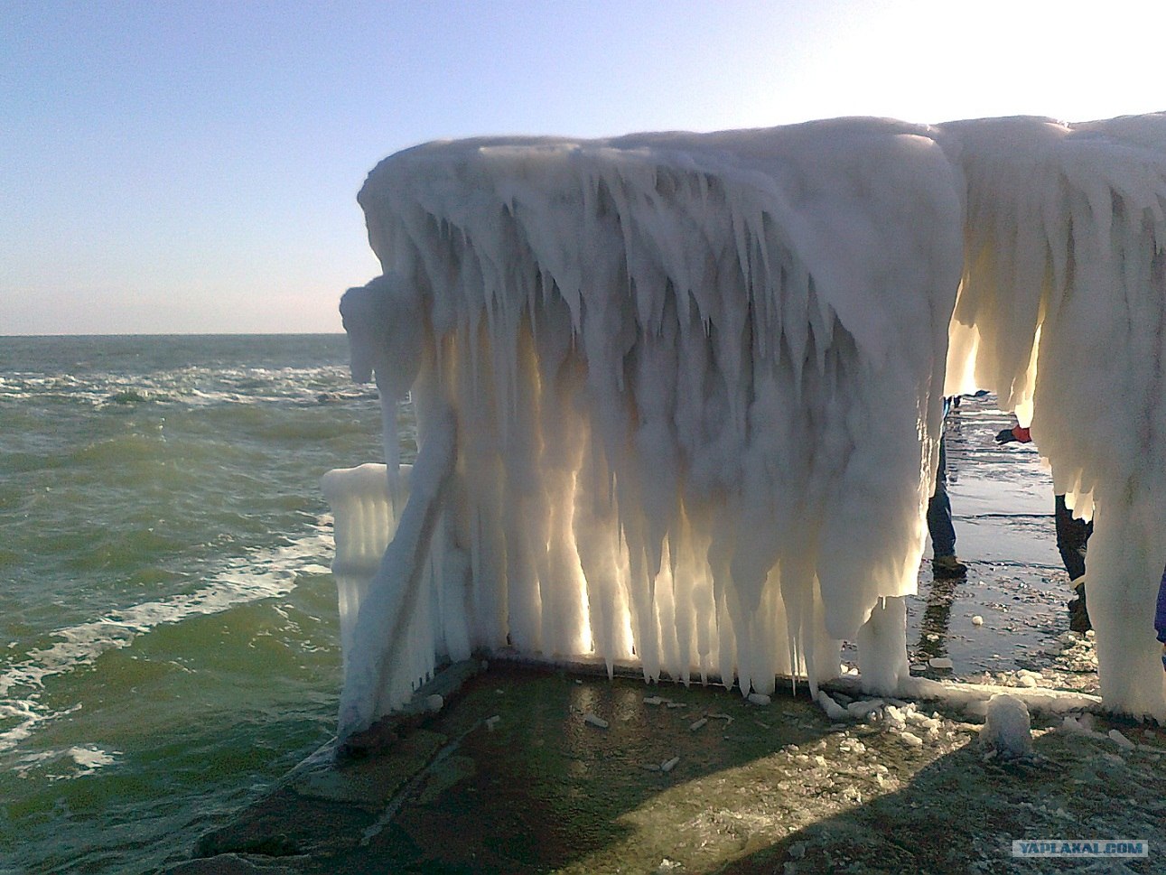 Новороссийск замерзло море